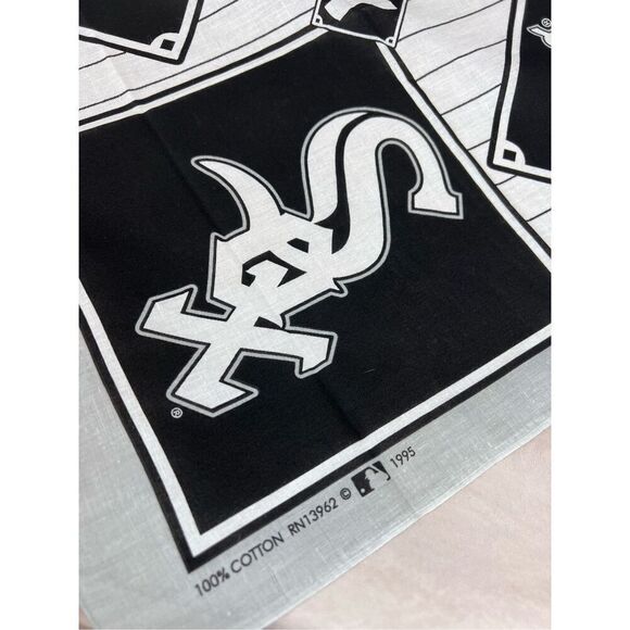 Vintage White Sox Bandanna Baseball - Picture 2 of 4